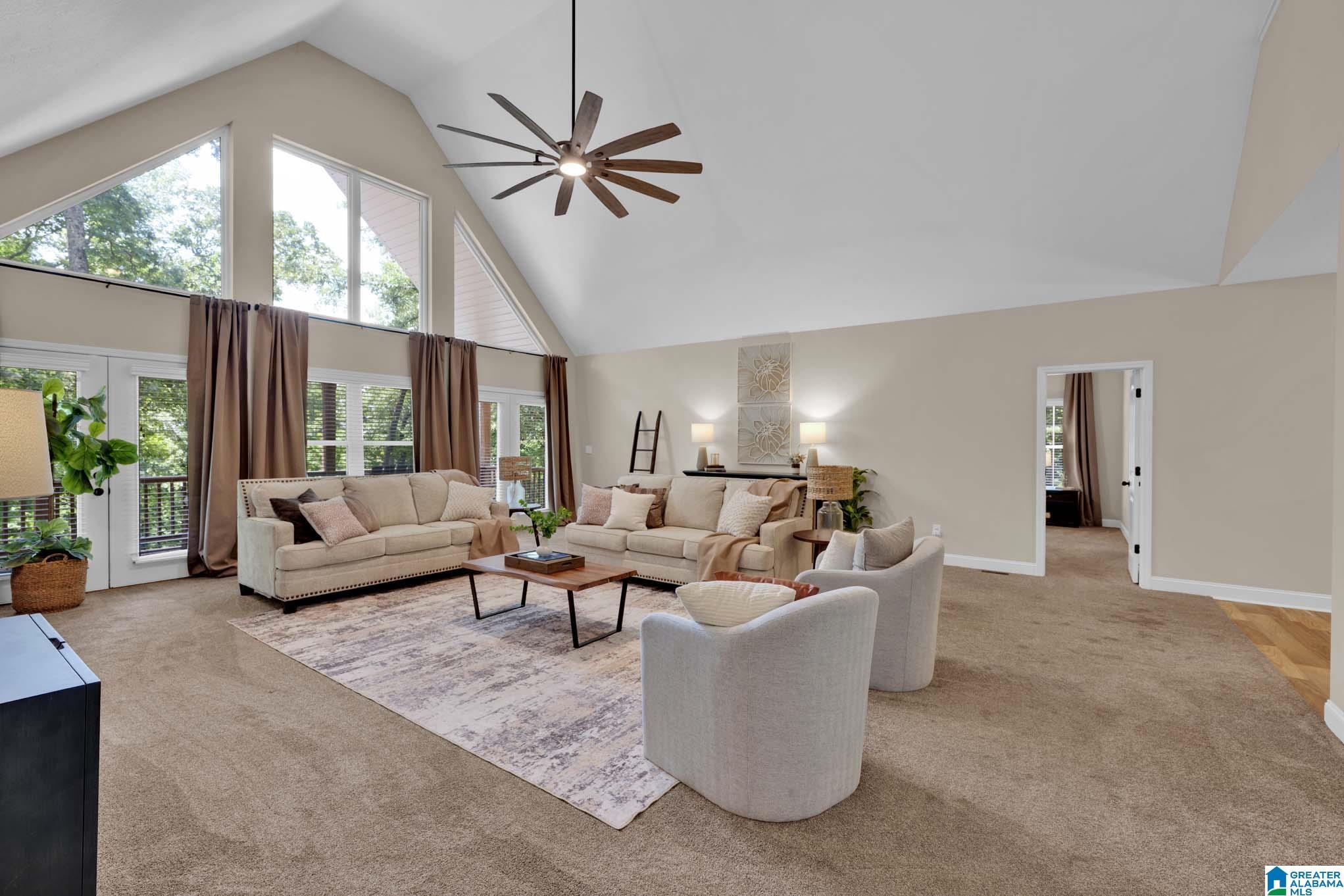 Image 3: Living Room