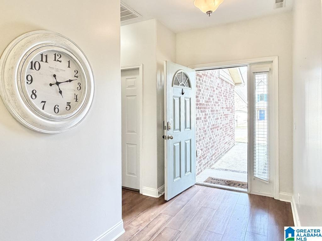 Image 3: Entrance Foyer