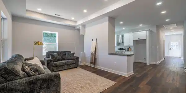220 4TH STREET E