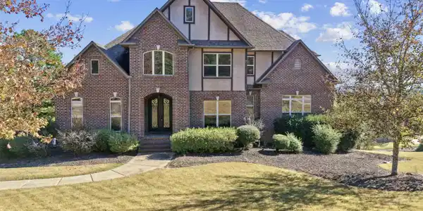 110 STERLING LAKES DRIVE