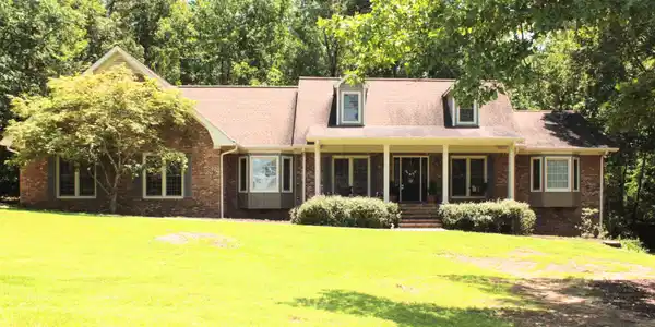 307 ENGLEWOOD DRIVE