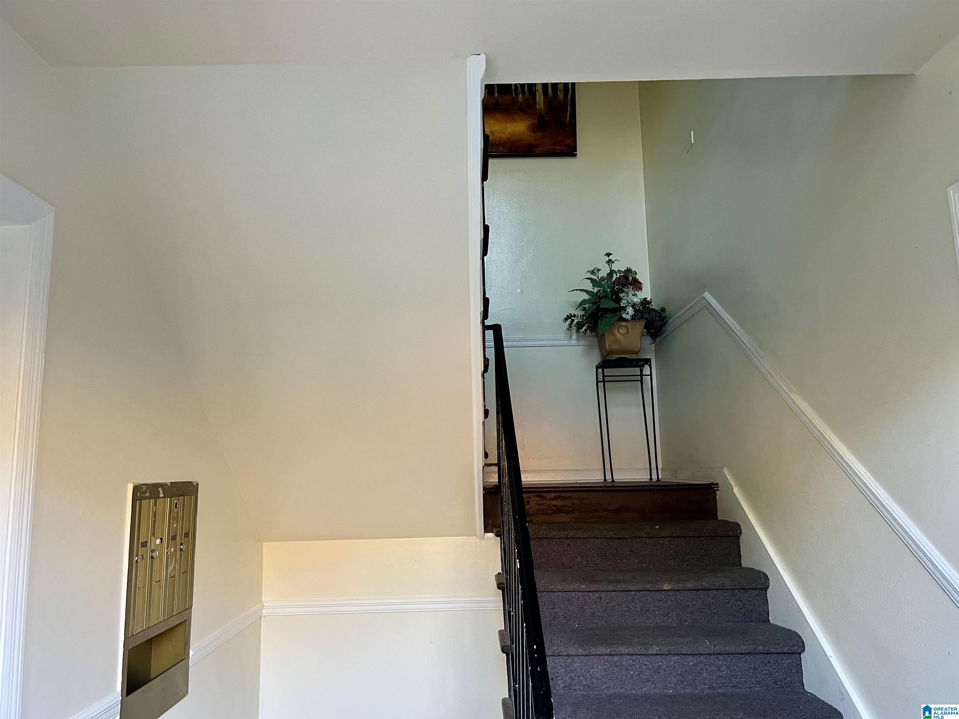 Image 2: Building foyer