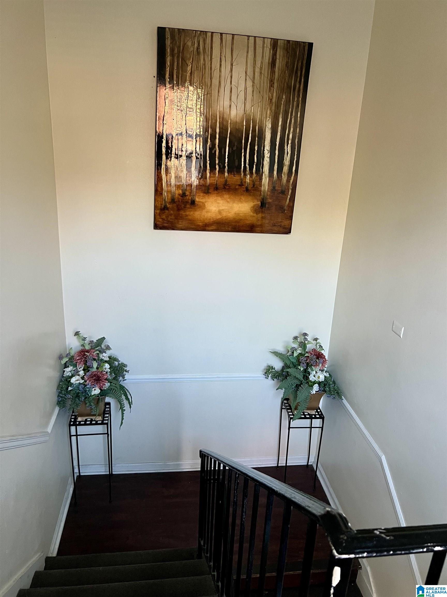 Image 3: Building staircase