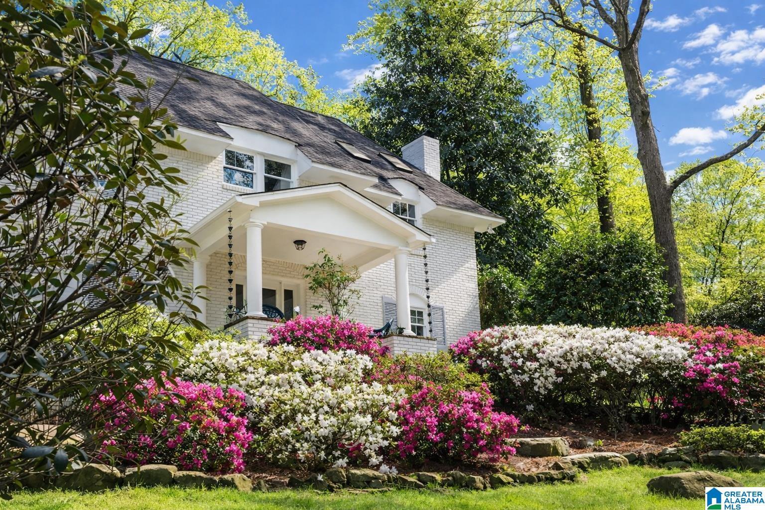 Image 3: Side Of Structure