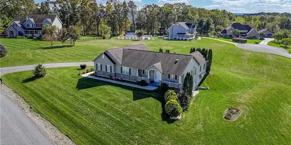 46 RED OAK TERRACE