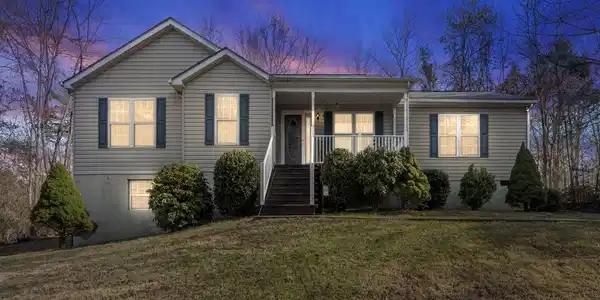 5585 SPERRYVILLE PIKE