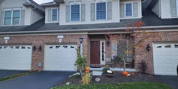 4545 LAURELWOOD DRIVE