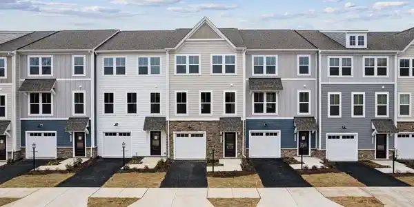 5968 CLING LN