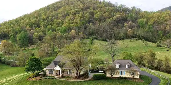 474 GID BROWN HOLLOW ROAD