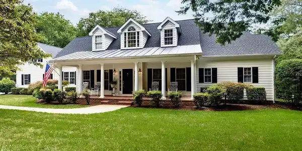 124 HIDDEN SPRINGS LN