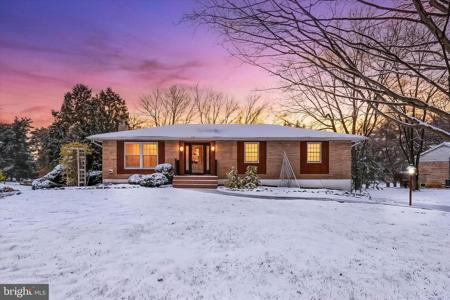 3821 CLUBHOUSE DRIVE