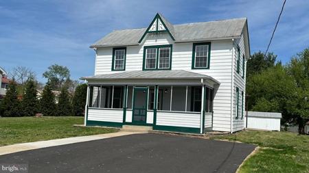 206 2ND STREET