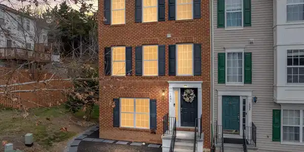 1301 PENDLETON LANE