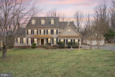 7188 KENTHURST LANE