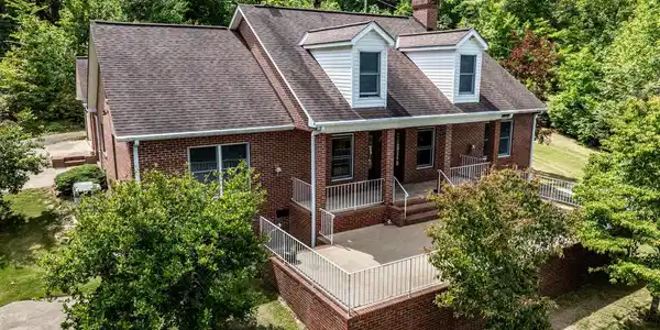 60 MOUNTAIN BREEZE LANE
