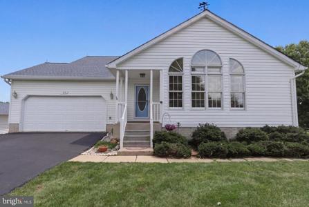 23 TEAKWOOD COURT