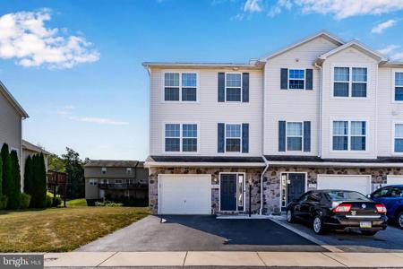 3578 PINECREST COURT
