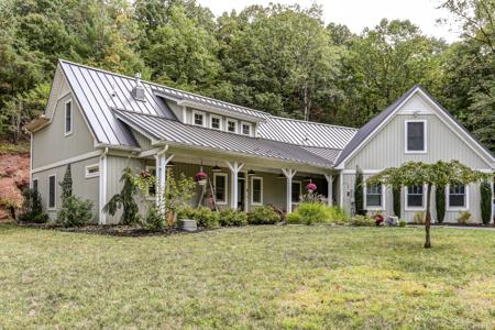 6 MAPLE GROVE ROAD