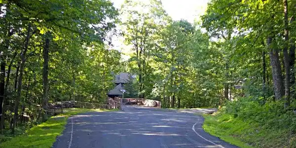 25 STONY COVE LN