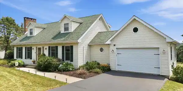 522 GREEN LANE