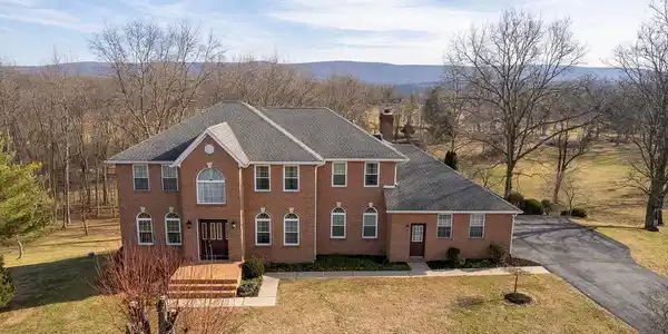 365 RUNNYMEDE DRIVE
