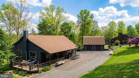 253 GLEANINGS DRIVE