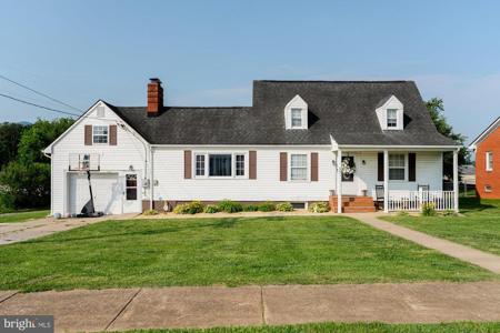 885 MAIN STREET