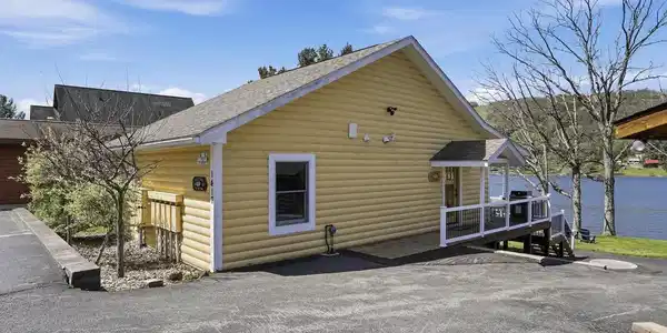 1417 DEEP CREEK DRIVE