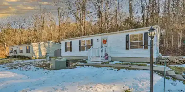 1215 BLUE MOUNTAIN CIRCLE
