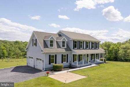 442 FROG HOLLOW ROAD