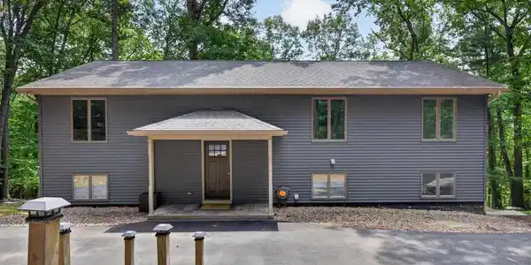 141 HUCKLEBERRY LANE