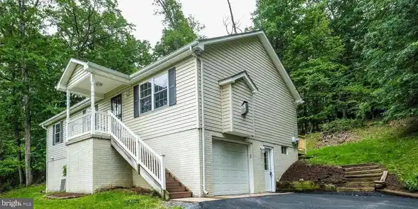 433 VESEY DRIVE