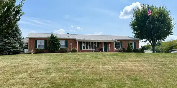 20 WARWICK COURT