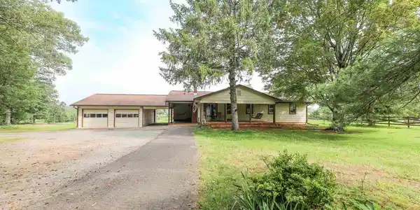 4160 DICKERSON RD