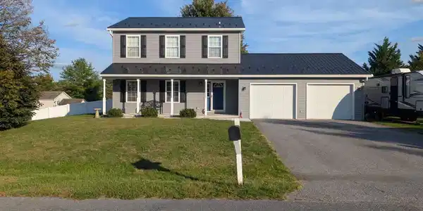 162 HAMPTON DRIVE
