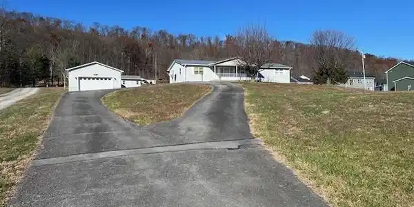 28 GRAY RIDGE LANE