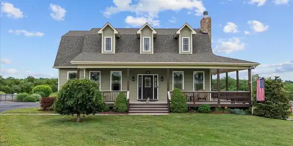461 VETERANS ROAD