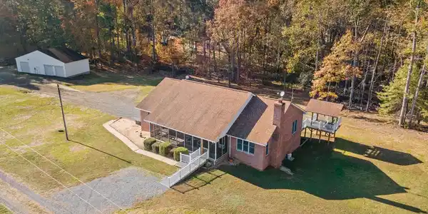 5203 DUNCAN TRAIL ROAD