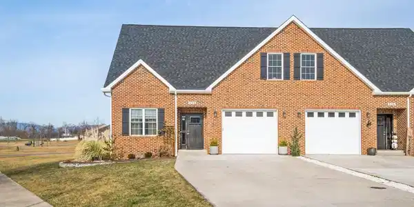118 HOLLEN MILL COURT