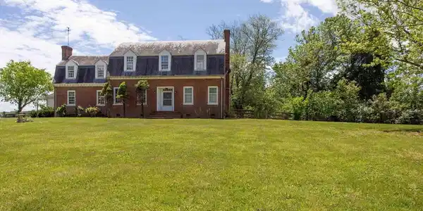 293 LLAMA FARM RD