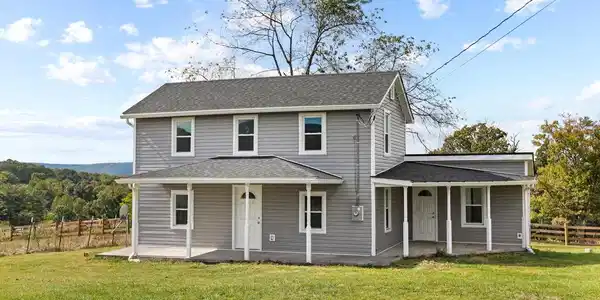 3394 CARPERS PIKE