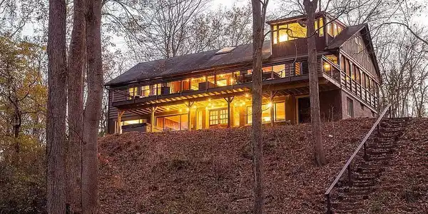 590 HUNTERS CAMP RD