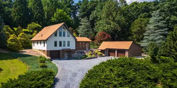 613 DICES SPRING ROAD