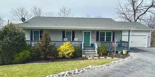 112 APPLE ORCHARD DRIVE
