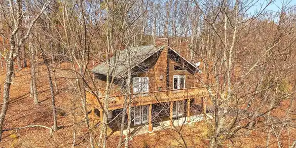 262 HOGAN DRIVE