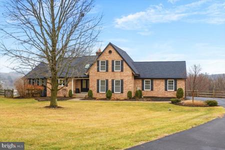 3293 HILL COURT
