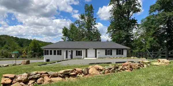 22540 BLUE RIDGE MOUNTAIN ROAD