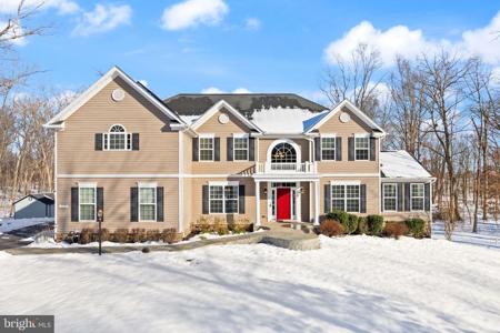 2775 MEANDER CREEK LANE