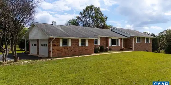 10694 ROCKFISH VALLEY HWY