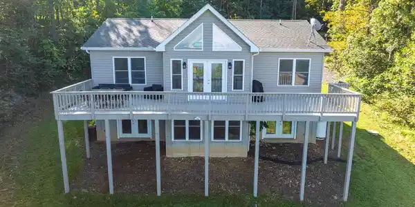 4871 BLUE MOUNTAIN ROAD